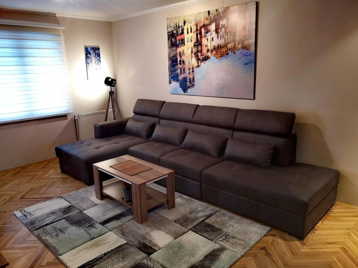 Apartman Villa Чачак Экстерьер фото
